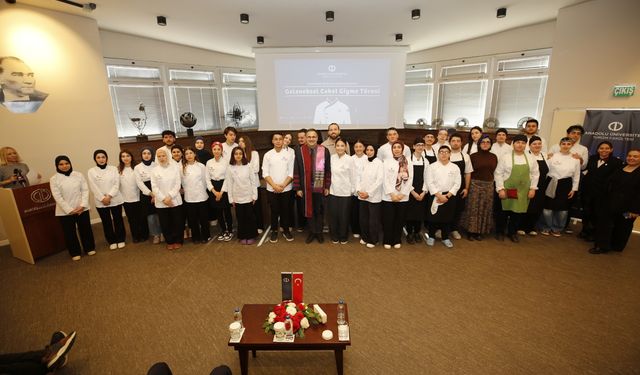 Turizm Fakültesi “Geleneksel Ceket Giyme Töreni” gerçekleştirildi