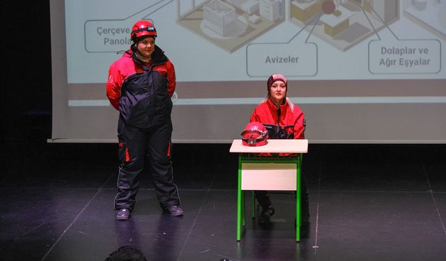 TAK Ekibi'nden deprem farkındalığı eğitimi