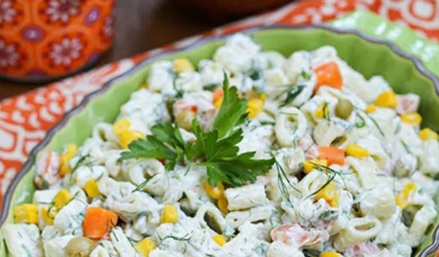 Makarna salatası tarifi... Makarna salatası nasıl yapılır? (Yoğurtlu)