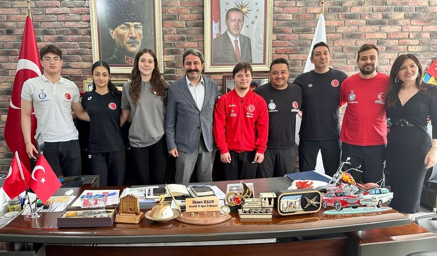 Milli Takım Sporcularından Eskişehir Gençlik ve Spor İl Müdürü Kalın’a Ziyaret