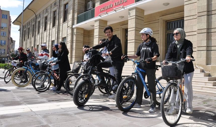 Eskişehir'de Yunus Emre Hoşgörü Bisiklet Turu düzenlendi