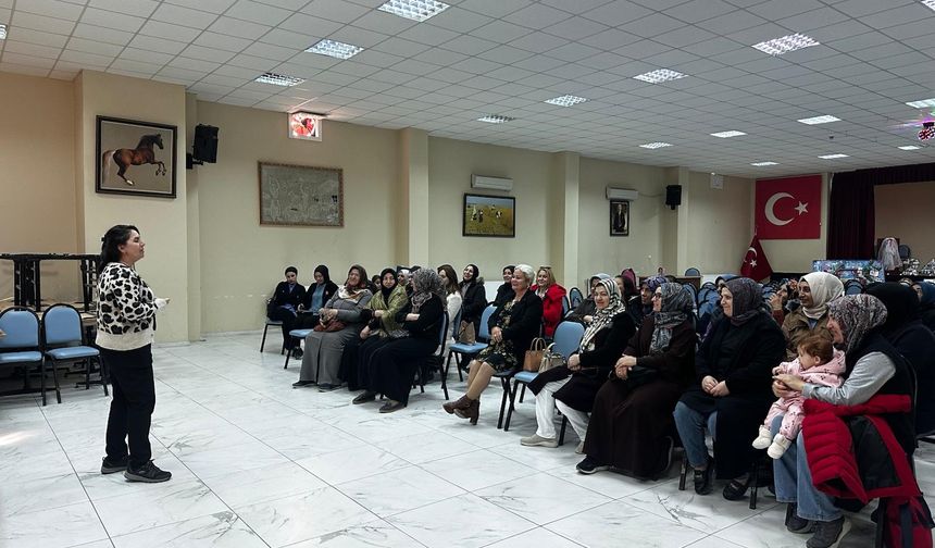 Büyükşehirin Şiddetle Mücadele Eğitimleri Sürüyor