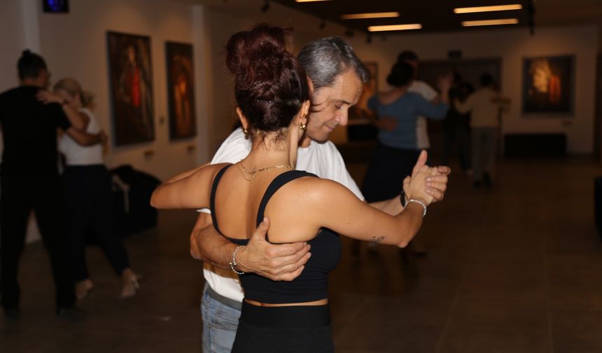 Sanat Sokağı’nda tango rüzgârı