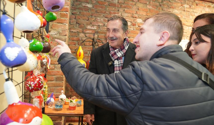 Özel bireylerden anlamlı sergi