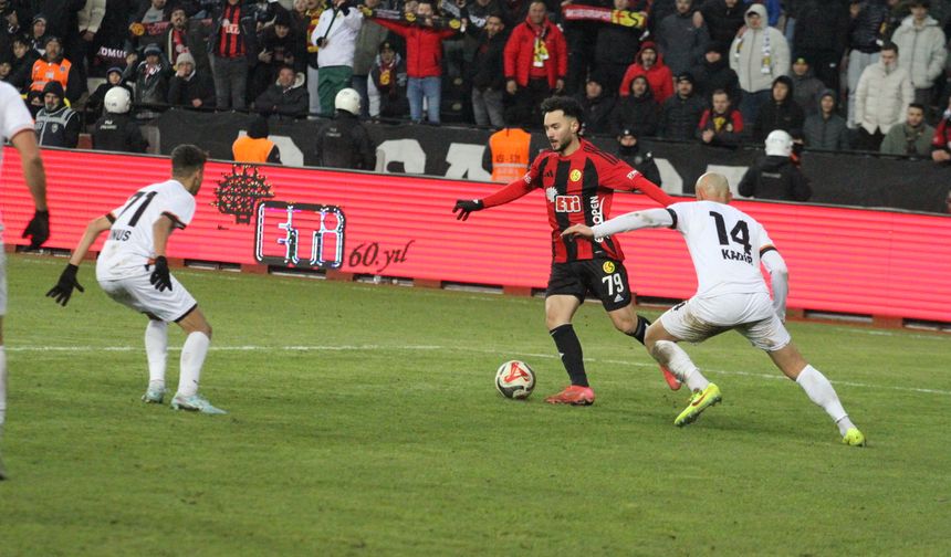 Eskişehirspor’da yeni transferlerden alkış alan debut