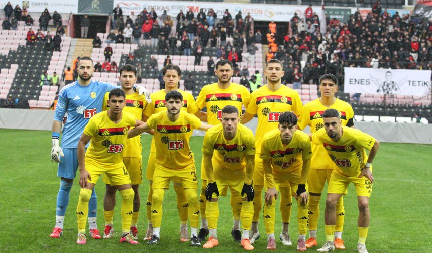 Eskişehirspor İzmir Çoruhlu FK karşılaşması için biletler satışa sunuldu