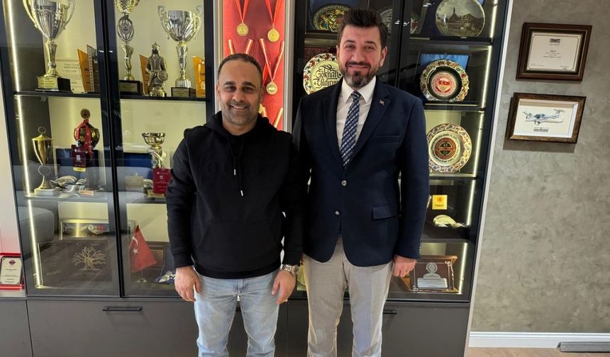 AK Parti üye sayısı Poztekiz  nüfusundan fazla