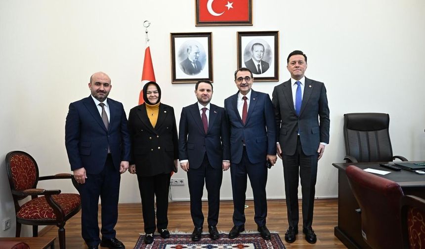 AK Parti Eskişehir Heyetinden Bakan Gürlek’e Nezaket Ziyareti
