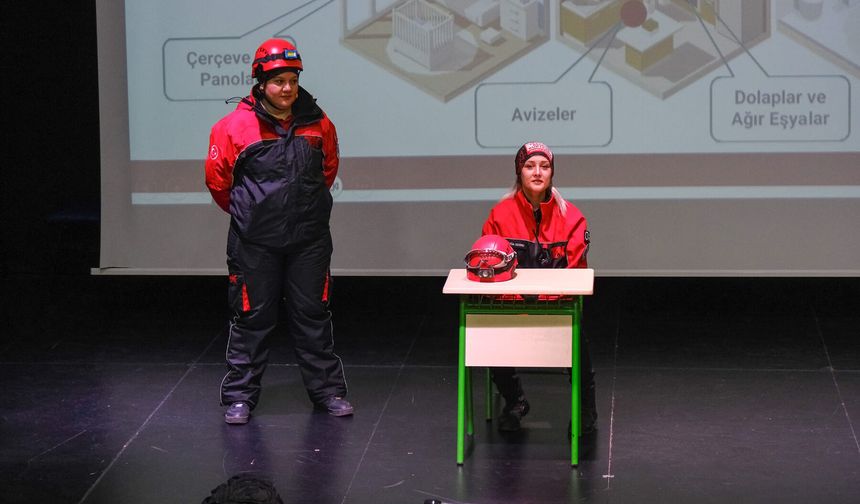 TAK Ekibi'nden deprem farkındalığı eğitimi