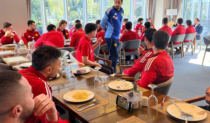 Nebi Hatipoğlu, Balıkesir maçı öncesi Eskişehirspor’a destek verdi