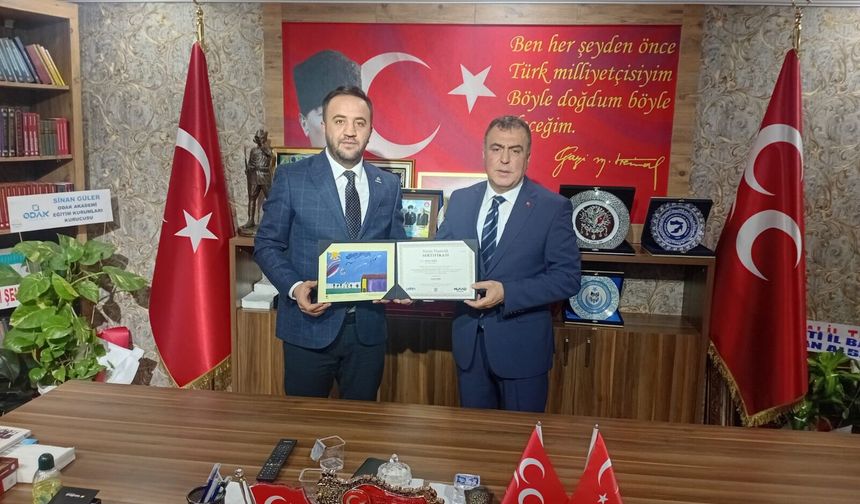 MÜSİAD Eskişehir'den Ayhan Sezer'e Hayırlı Olsun Ziyareti
